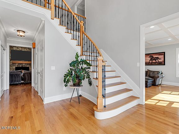4th image of 130 Montrose Road
