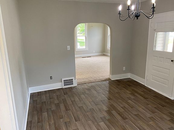 5th image of 318 N Lyman St