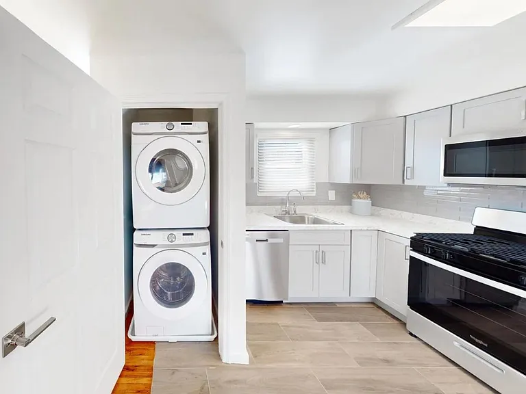 Douglass Gardens Apartments — Photo 10