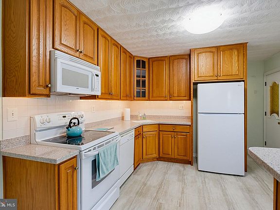 5th image of 2028 Green Mill Rd