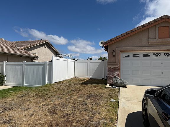 3rd image of 31548 Hamburg Cir