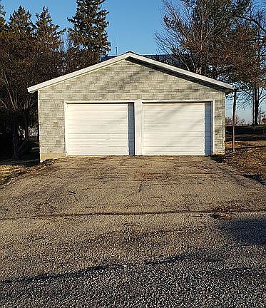 5th image of 3701 E Woodbine St