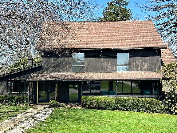 2nd image of 184 Pone Ln