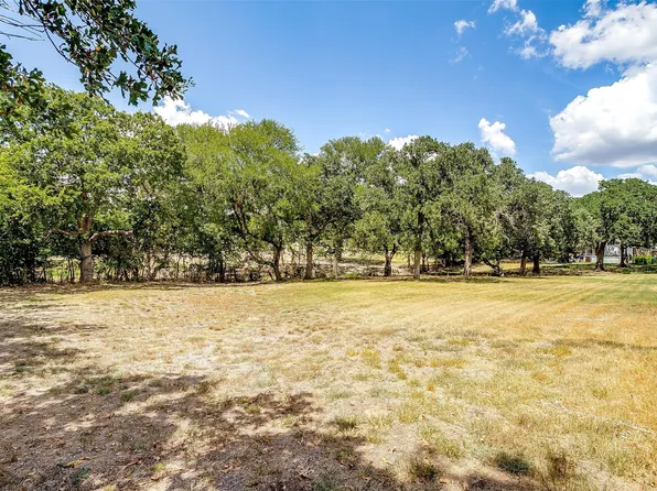 1410 E Bankhead Dr, Weatherford, TX 76086