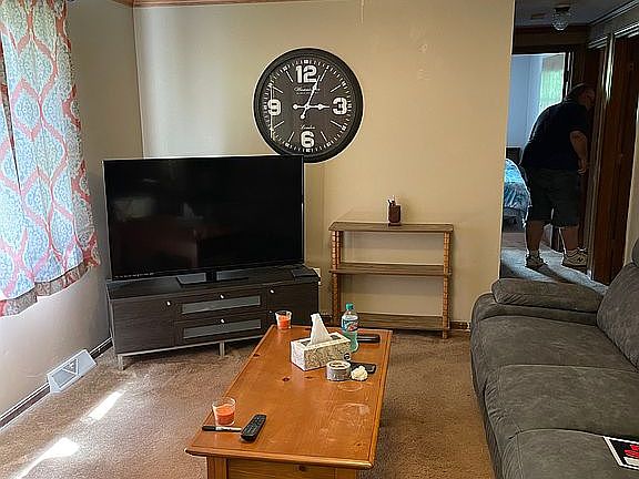 5th image of 30 Misty Springs Cir