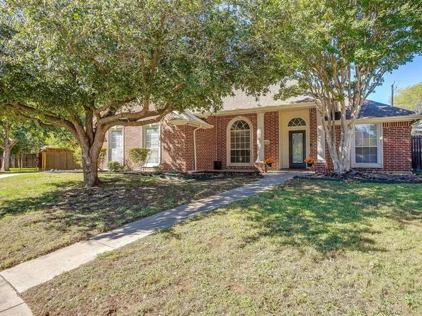 494 Wood Duck Ct, Burleson, TX 76028