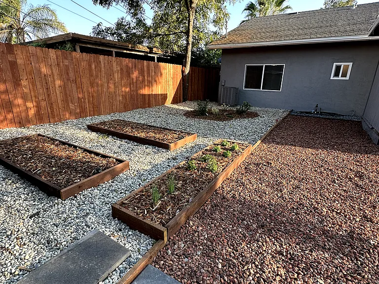 2037 Robert Way #A3 — Photo 14