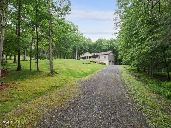 151 Eastwood Cir, Hawley, PA 18428