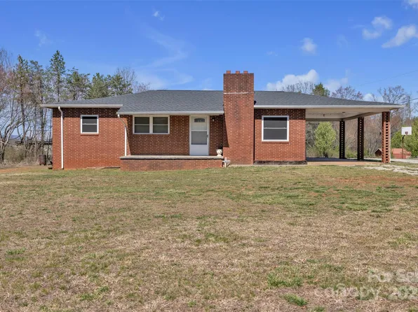 15 Donald Rufty Rd, Taylorsville, NC 28681