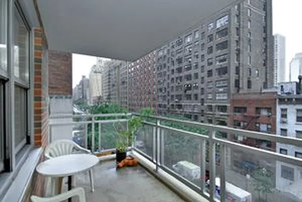 Sold by Douglas Elliman | media 16