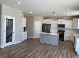 11266 Creekside Trl, Maple Grove, MN 55311