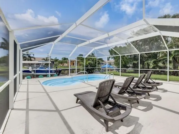 5256 Wisteria Ct, Cape Coral, FL 33904