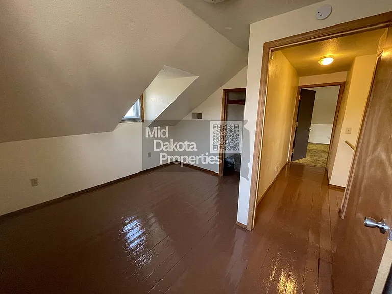 122 W 9th Ave — Photo 6