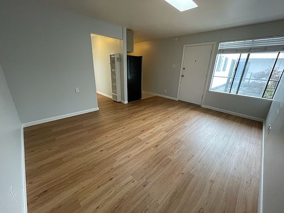 4th image of 1700 Page St APT 12