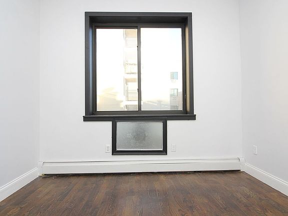 4th image of 682 Bushwick Ave #B1