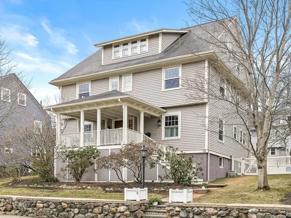 10 Edgehill Rd, Winchester, MA 01890