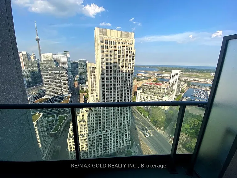 215 Fort York Blvd #3201 — Photo 6