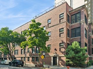 400 W Briar Pl APT 3C, Chicago, IL 60657