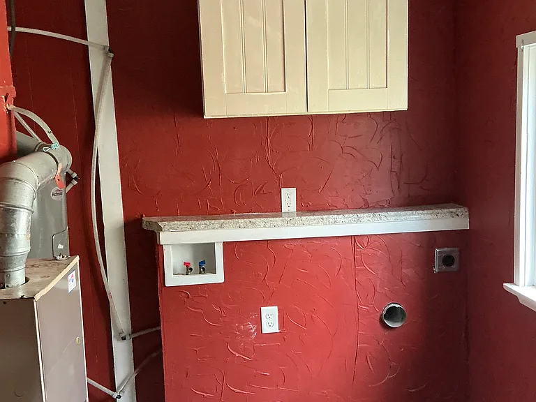 38 Richmond Ave — Photo 9