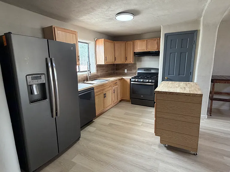Maestas Rd — Photo 8