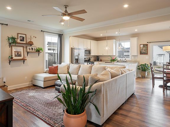 5th image of 430 Claibourne Rd