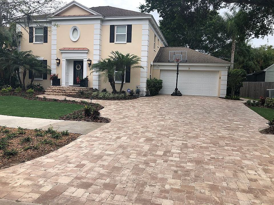 1st image of 419 S Royal Poinciana Dr