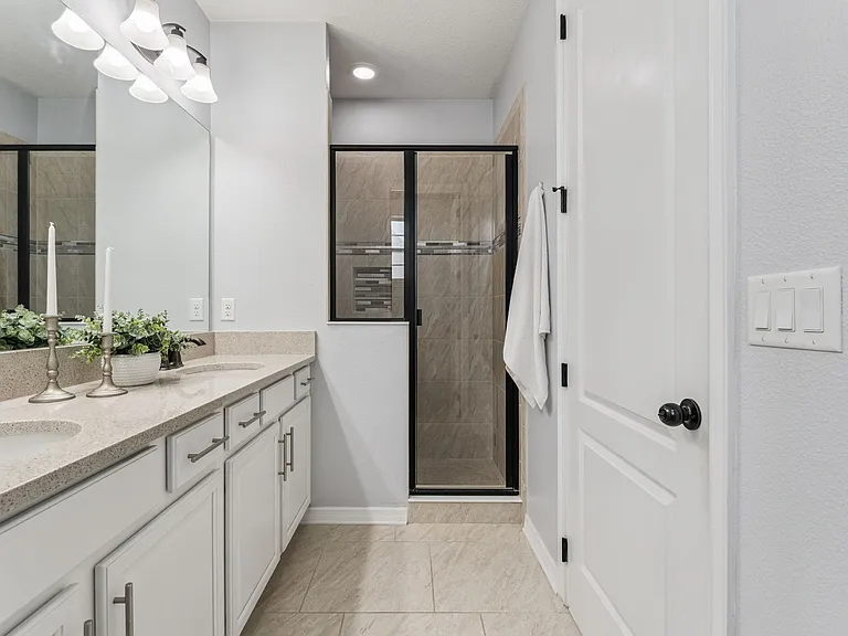 14410 Swanley St — Photo 46