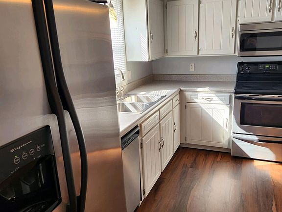 5th image of 15123 Davenport Cir