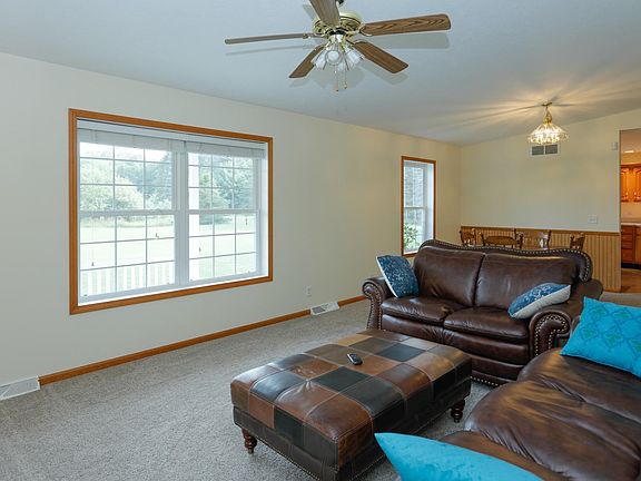 2336 W Kirby Rd-105