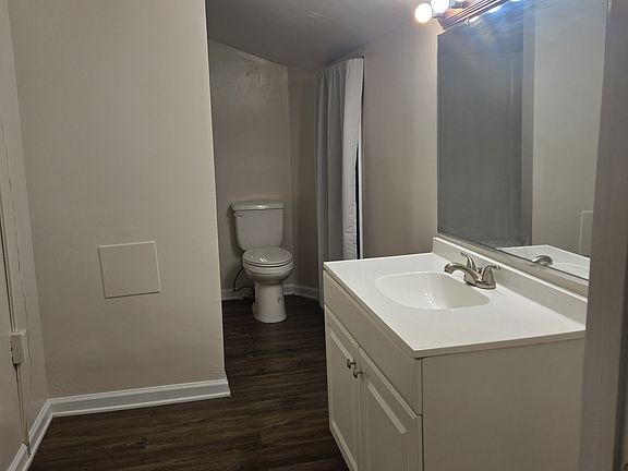 5th image of 402 National Ave
