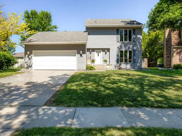 124 Prairiewood Dr S, Fargo, ND 58103