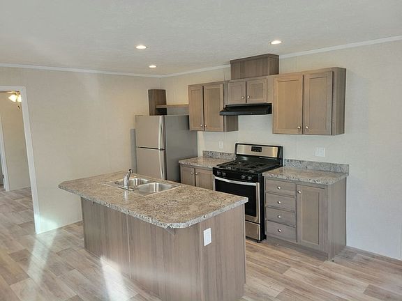 2nd image of 16031 Beech Daly #205