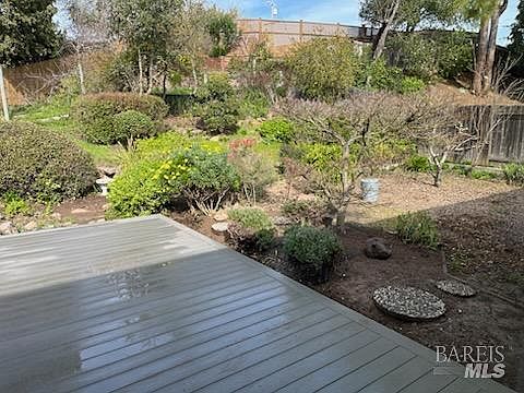 5th image of 584 Midway Boulevard