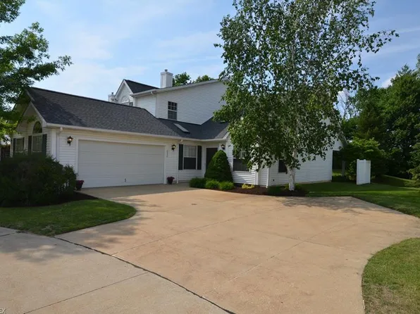 6832 Hidden Lake Trl, Brecksville, OH 44141