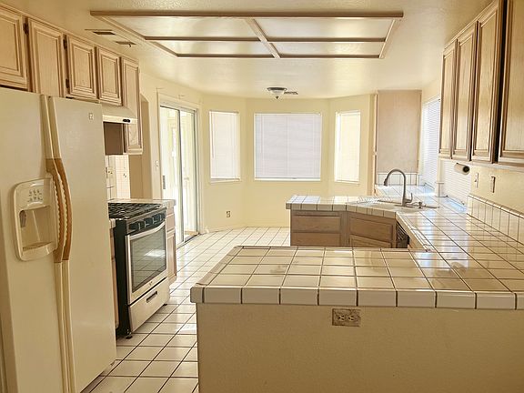 3rd image of 4524 Inez Dr