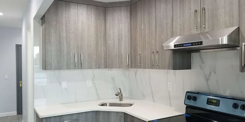 Rented by Chase Global Realty Corp | media 19