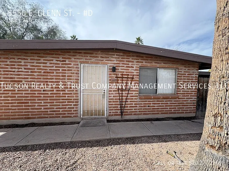 5550 E Glenn St #D — Photo 2