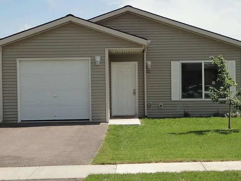 102 Empire Loop — Photo 10