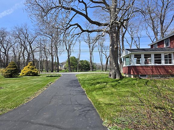 3rd image of 203 Winn Road