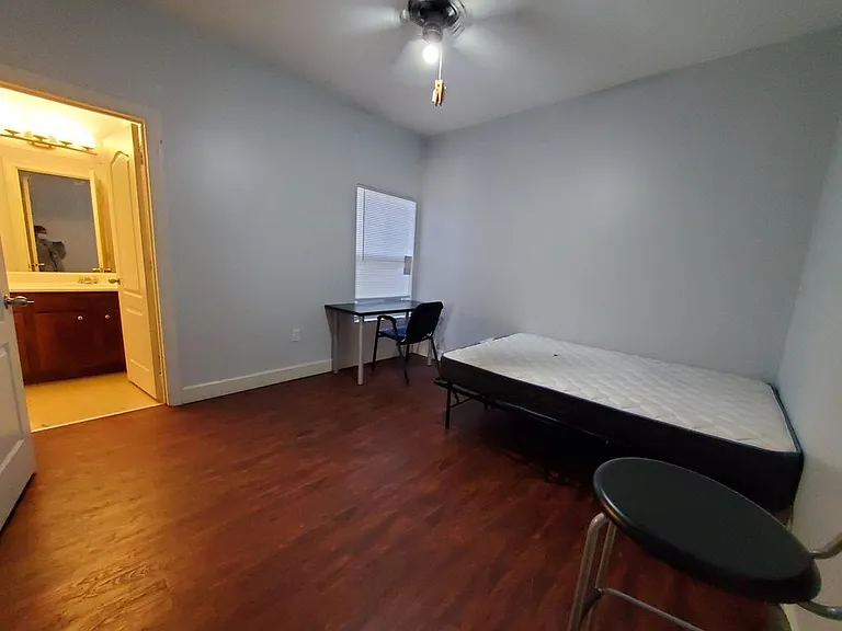 1901 Crossing Pl #1304 — Photo 6