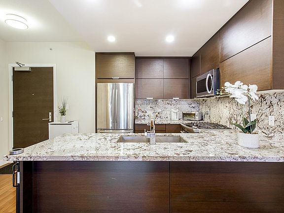 2nd image of 2077 Rosser Ave #202