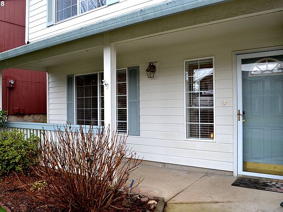 2nd image of 3303 NE 165th Ave