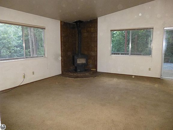 4th image of 17248 Mount Elizabeth Dr