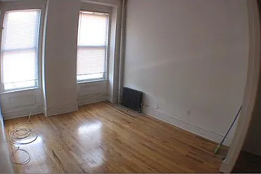 Rented by 4 Points Properties