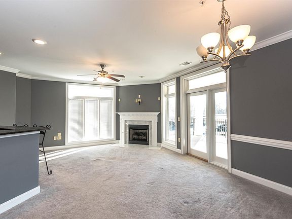 5th image of 400 Warioto Way APT 209