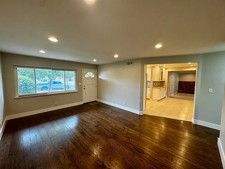 1405 Antonio Ln — Photo 4
