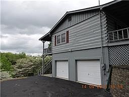 3rd image of 163 Pleasant Dr