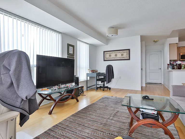 21 Hillcrest Ave #2507 — Photo 2
