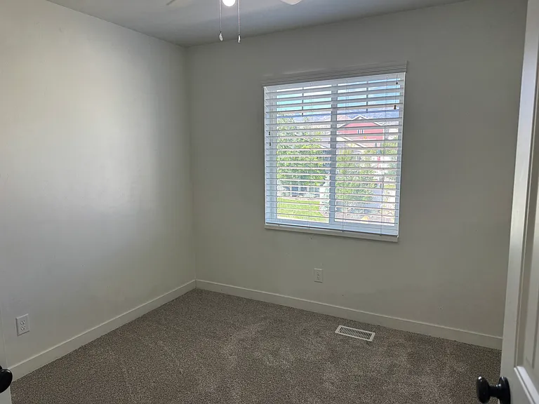 13061 S Peacemaker Way — Photo 20