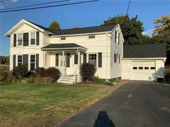 3277 Crandall Rd, Albion, NY 14411